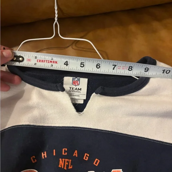 Vintage Women’s Chicago Bears NFL Blue/White XL Sweater Comfy - Picture 3 of 10